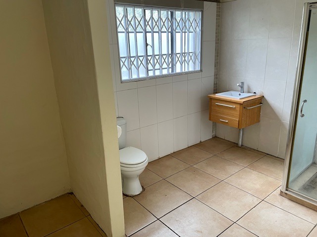6 Bedroom Property for Sale in Hartzenbergfontein Gauteng