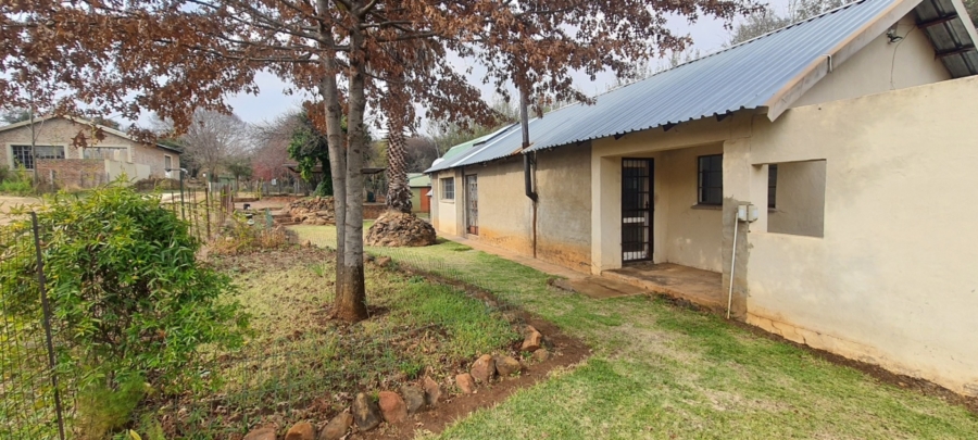 6 Bedroom Property for Sale in Hartzenbergfontein Gauteng
