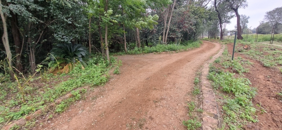 6 Bedroom Property for Sale in Hartzenbergfontein Gauteng