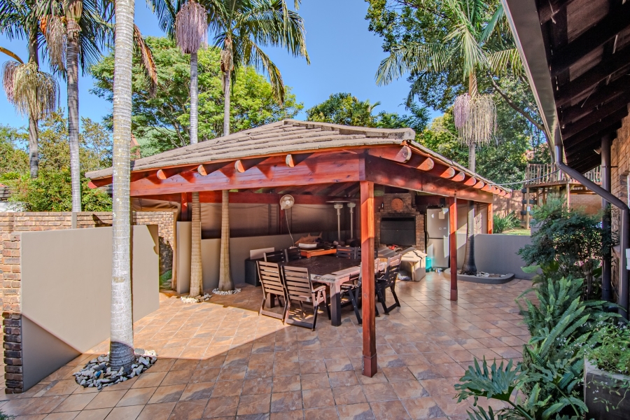 5 Bedroom Property for Sale in Moreleta Park Gauteng