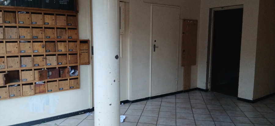 2 Bedroom Property for Sale in Sunnyside Gauteng