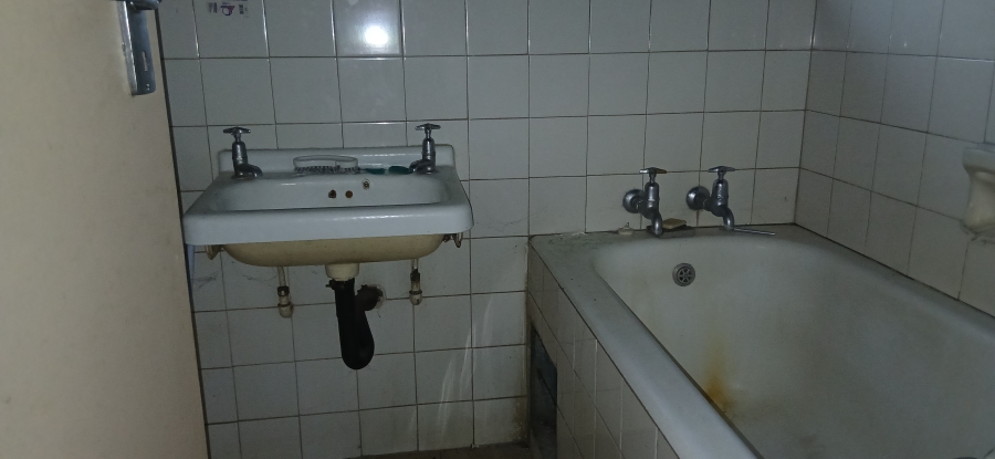 2 Bedroom Property for Sale in Sunnyside Gauteng