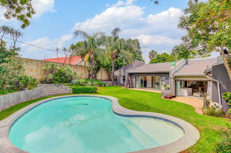 3 Bedroom Property for Sale in Sunninghill Gauteng