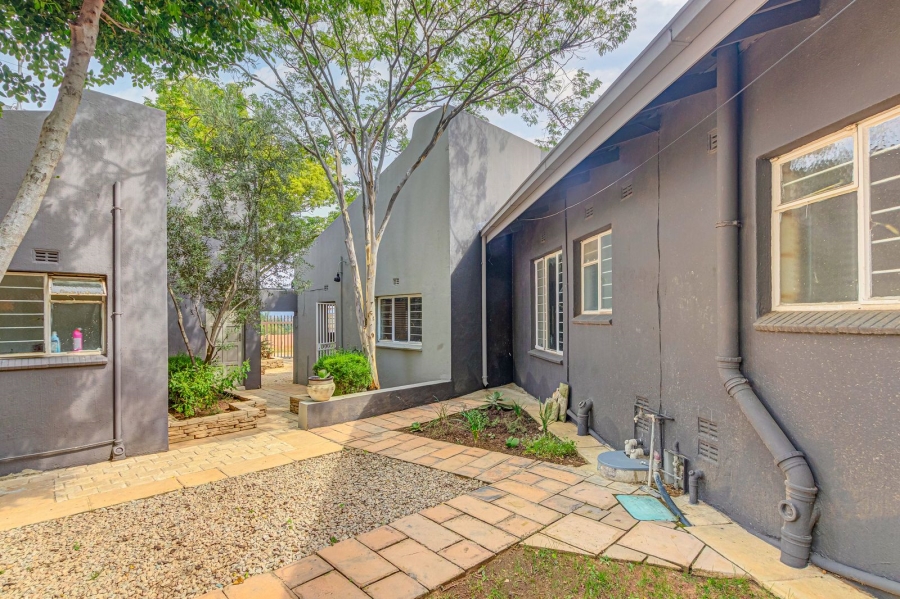 3 Bedroom Property for Sale in Sunninghill Gauteng
