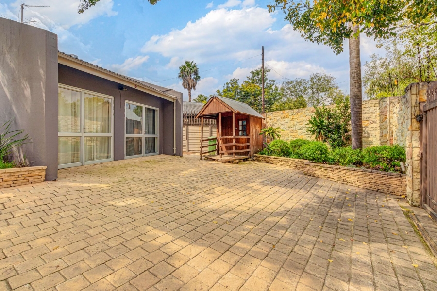 3 Bedroom Property for Sale in Sunninghill Gauteng