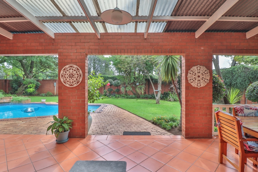 4 Bedroom Property for Sale in Parkhill Gardens Gauteng