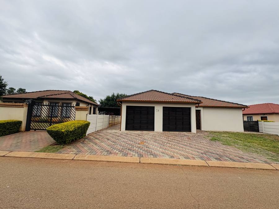 3 Bedroom Property for Sale in The Orchards Gauteng