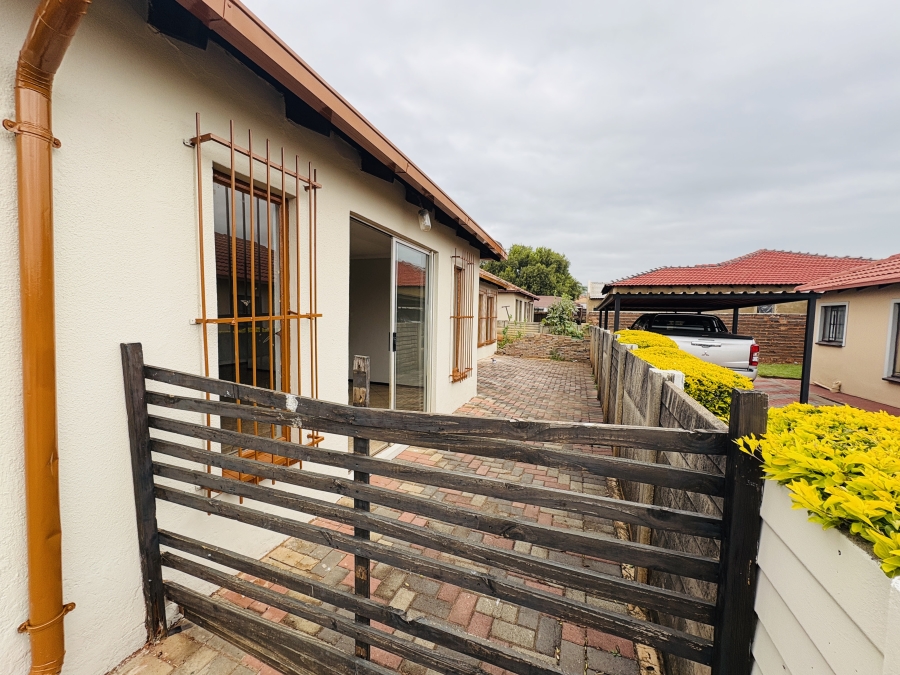 3 Bedroom Property for Sale in The Orchards Gauteng