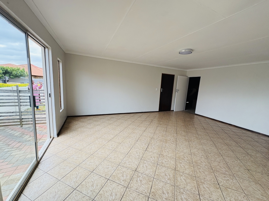 3 Bedroom Property for Sale in The Orchards Gauteng