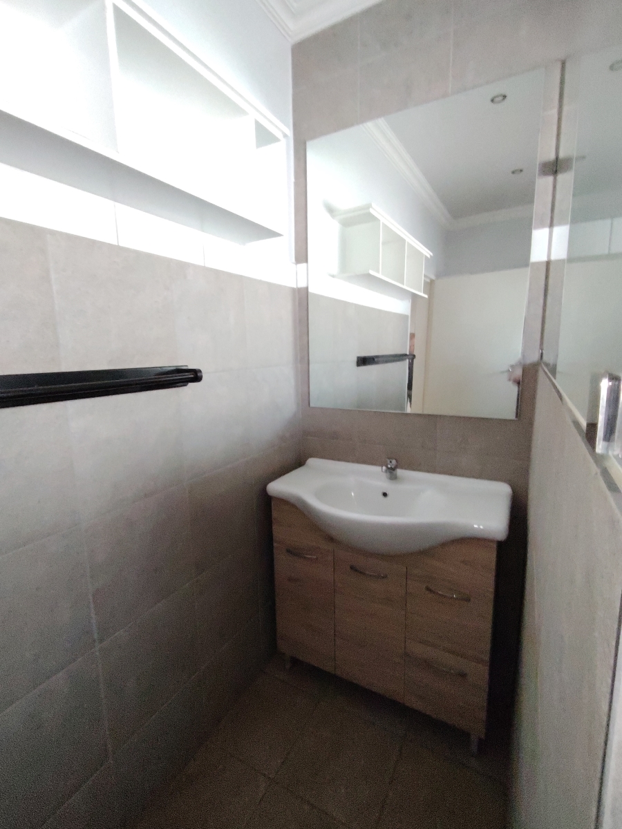 To Let 4 Bedroom Property for Rent in Sinoville Gauteng