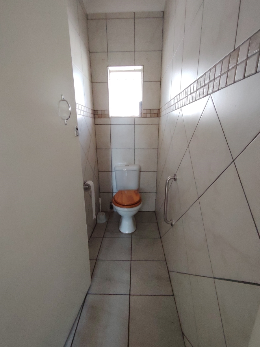 To Let 4 Bedroom Property for Rent in Sinoville Gauteng