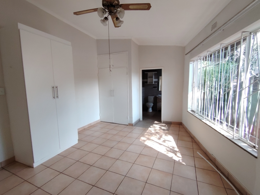 To Let 4 Bedroom Property for Rent in Sinoville Gauteng