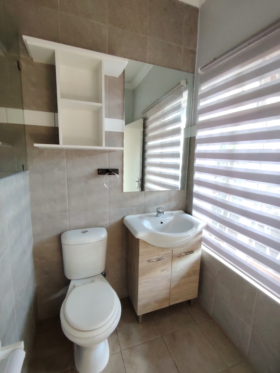 To Let 4 Bedroom Property for Rent in Sinoville Gauteng