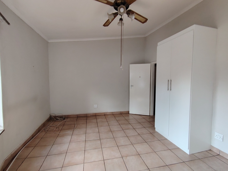 To Let 4 Bedroom Property for Rent in Sinoville Gauteng