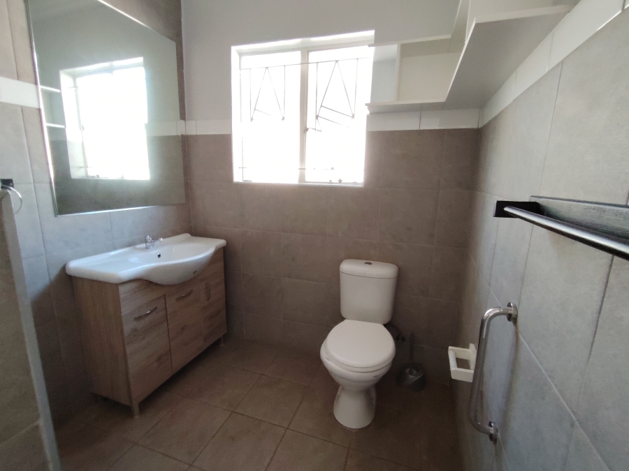 To Let 4 Bedroom Property for Rent in Sinoville Gauteng