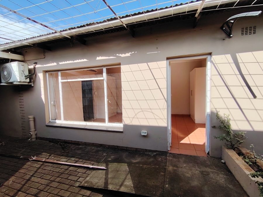 To Let 4 Bedroom Property for Rent in Sinoville Gauteng