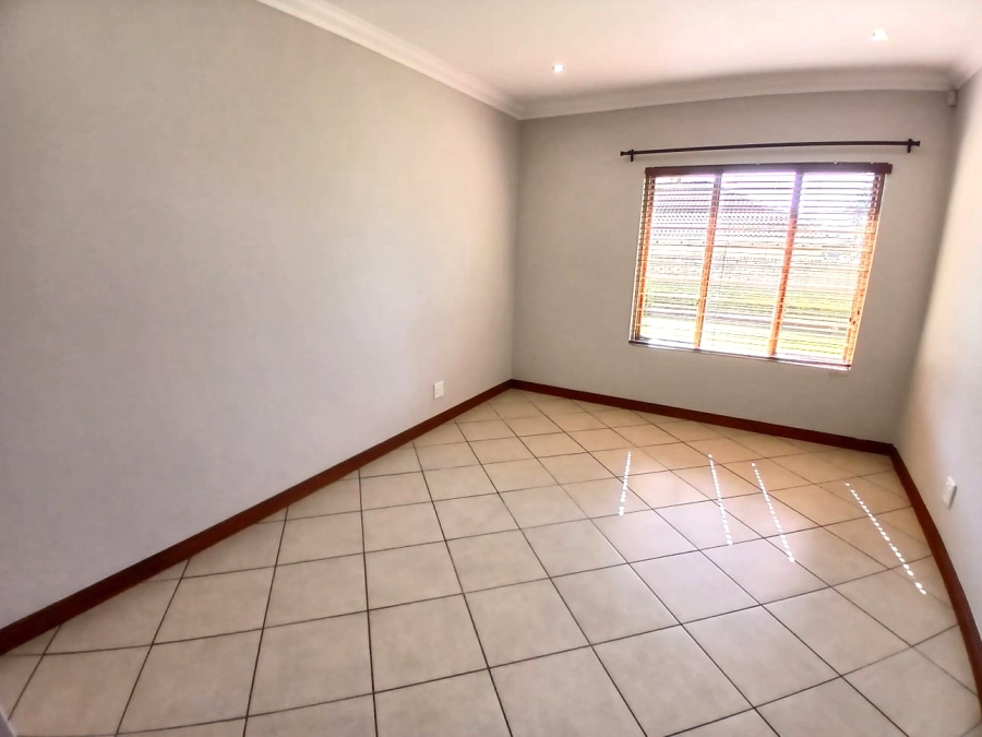 To Let 3 Bedroom Property for Rent in Equestria Gauteng