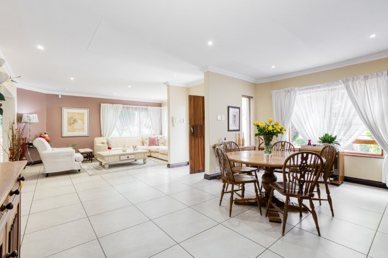 4 Bedroom Property for Sale in Douglasdale Gauteng