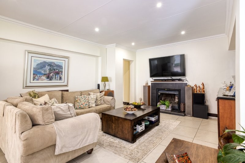 4 Bedroom Property for Sale in Douglasdale Gauteng