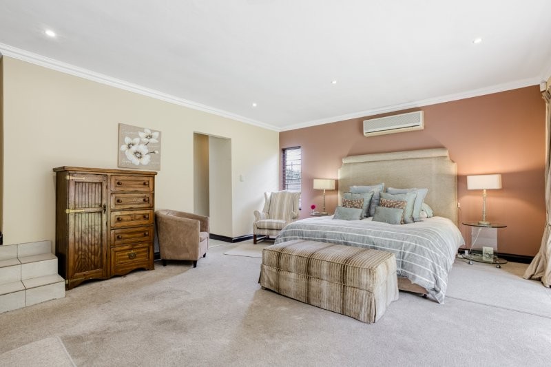 4 Bedroom Property for Sale in Douglasdale Gauteng