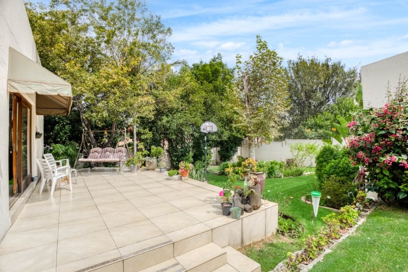 4 Bedroom Property for Sale in Douglasdale Gauteng