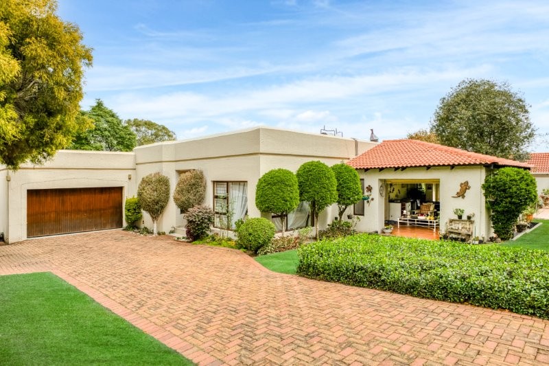 4 Bedroom Property for Sale in Douglasdale Gauteng