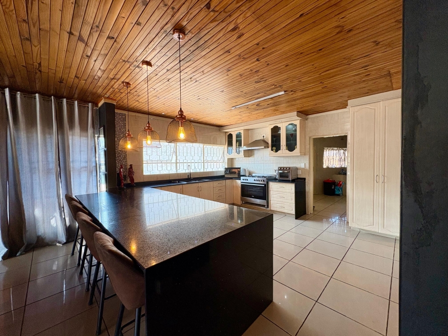 4 Bedroom Property for Sale in Sunward Park Gauteng