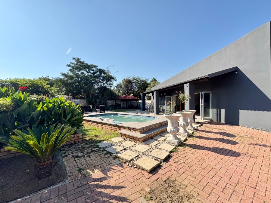 4 Bedroom Property for Sale in Sunward Park Gauteng