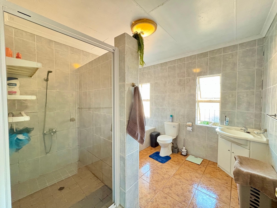 4 Bedroom Property for Sale in Sunward Park Gauteng