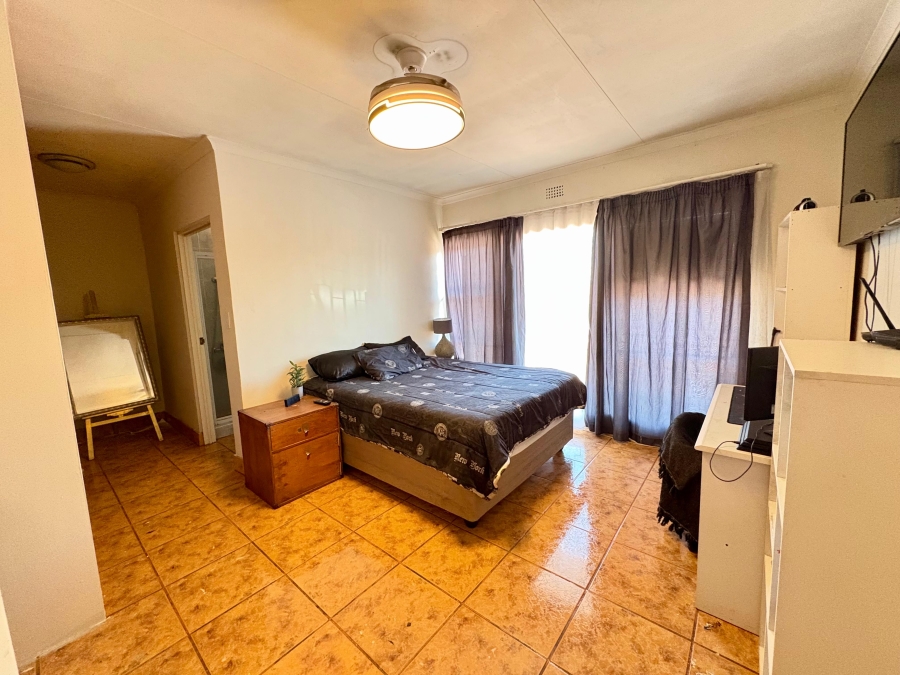 4 Bedroom Property for Sale in Sunward Park Gauteng