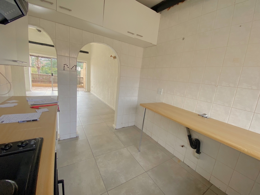 2 Bedroom Property for Sale in Roodekrans Gauteng