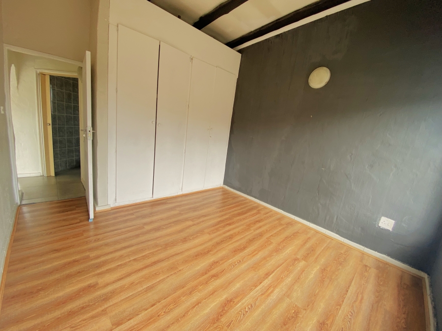 2 Bedroom Property for Sale in Roodekrans Gauteng