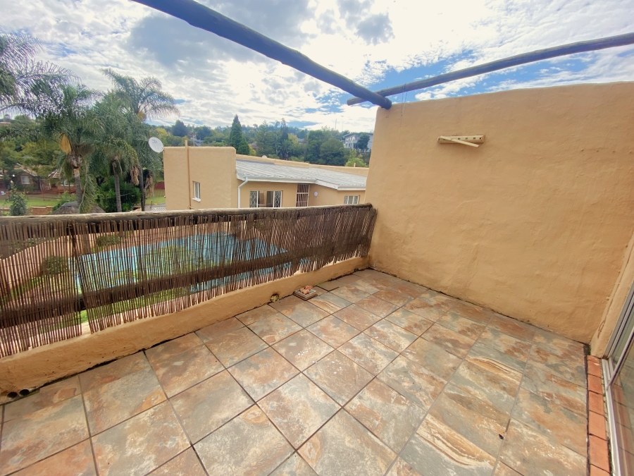 2 Bedroom Property for Sale in Roodekrans Gauteng