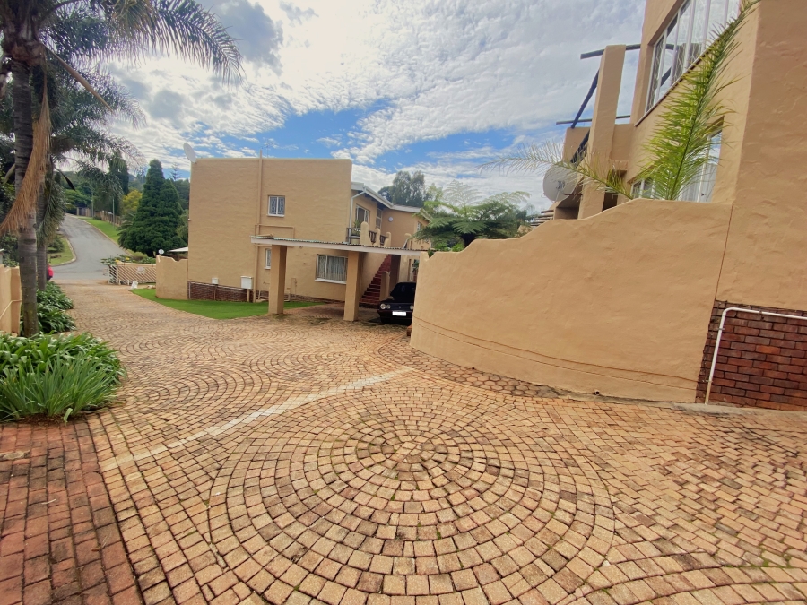 2 Bedroom Property for Sale in Roodekrans Gauteng