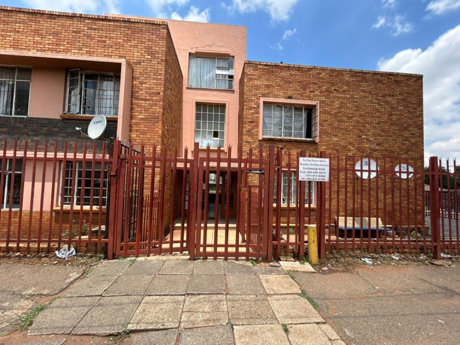 2 Bedroom Property for Sale in Florida Gauteng