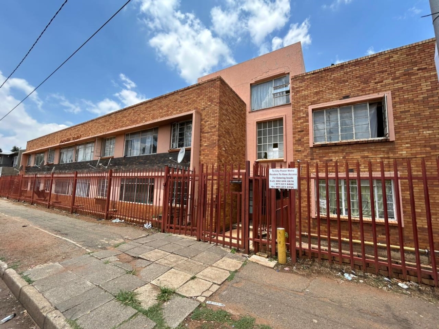 2 Bedroom Property for Sale in Florida Gauteng