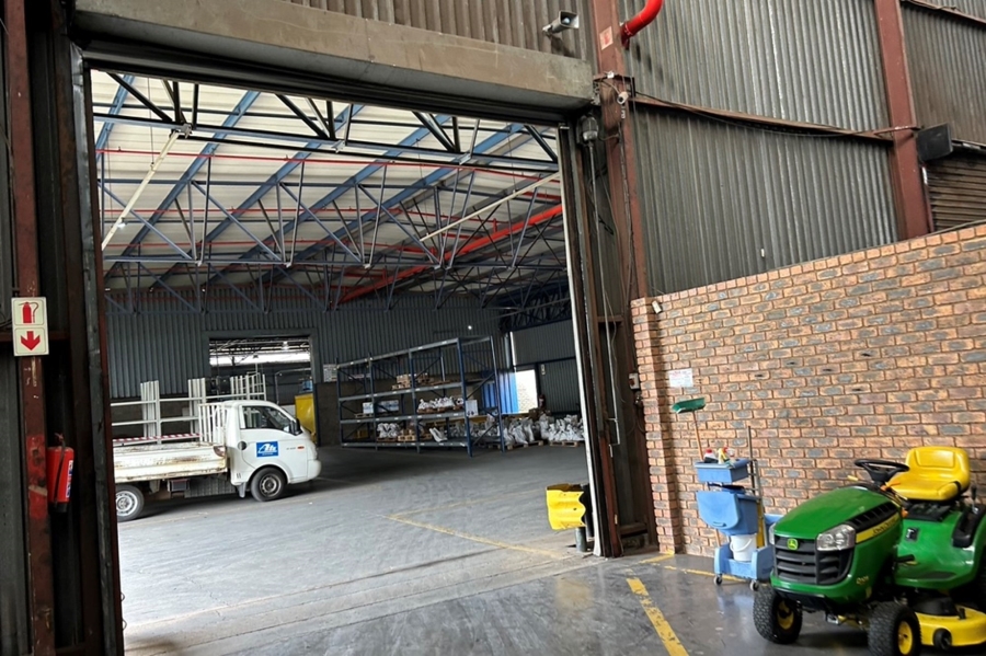 To Let commercial Property for Rent in Anderbolt Gauteng
