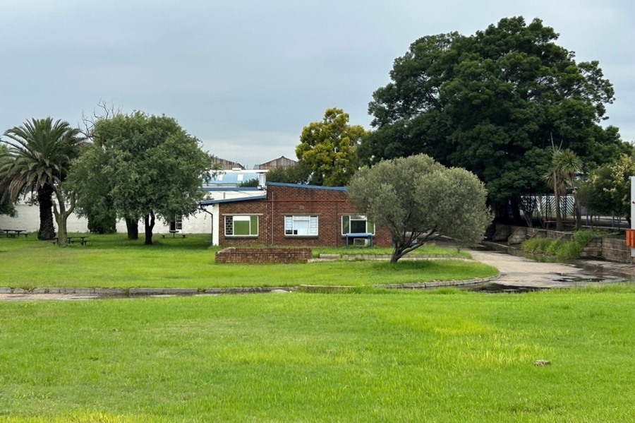 To Let commercial Property for Rent in Anderbolt Gauteng