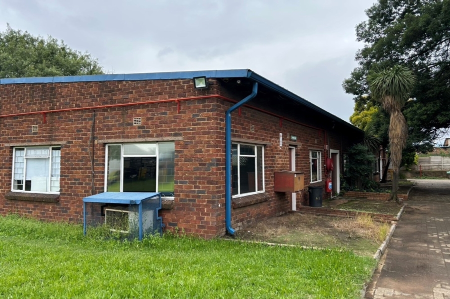 To Let commercial Property for Rent in Anderbolt Gauteng