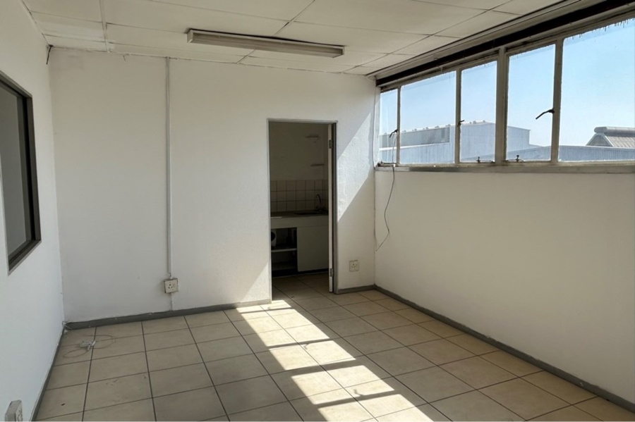 To Let commercial Property for Rent in Anderbolt Gauteng