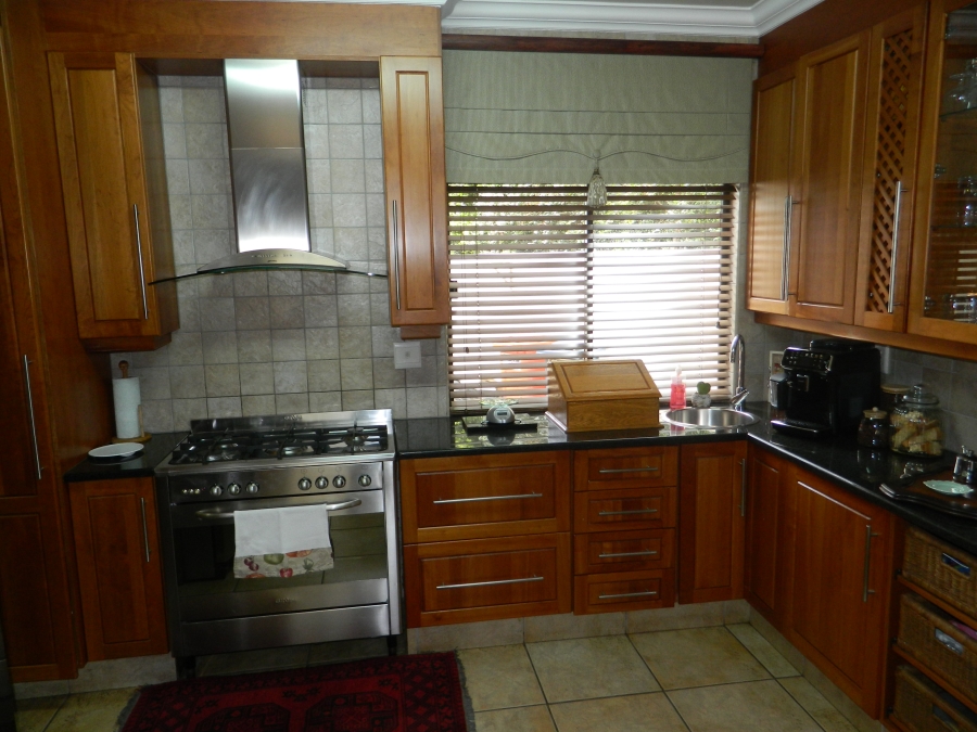 4 Bedroom Property for Sale in Silver Lakes Golf Estate Gauteng