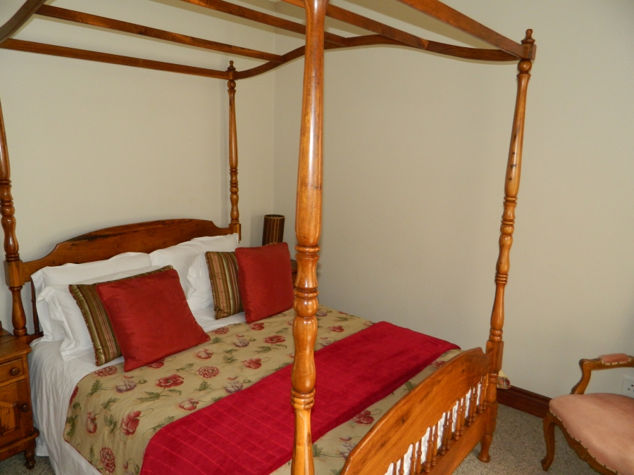 4 Bedroom Property for Sale in Silver Lakes Golf Estate Gauteng