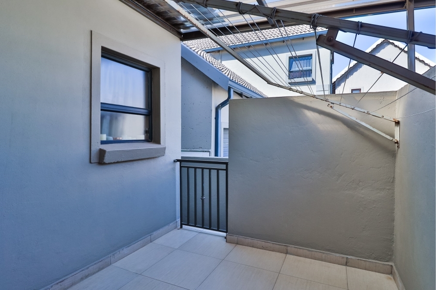 3 Bedroom Property for Sale in Candlewoods Country Estate Gauteng