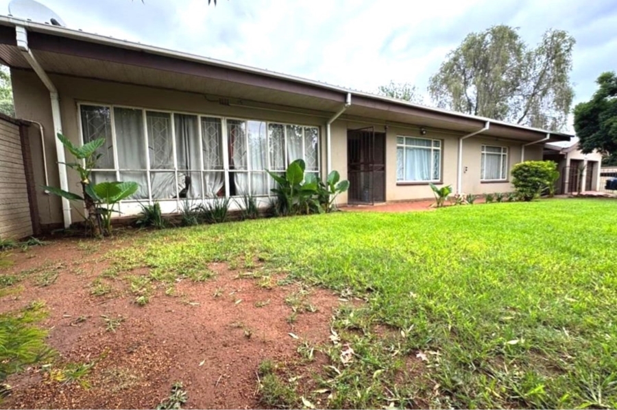 4 Bedroom Property for Sale in Vanderbijlpark SE 7 Gauteng
