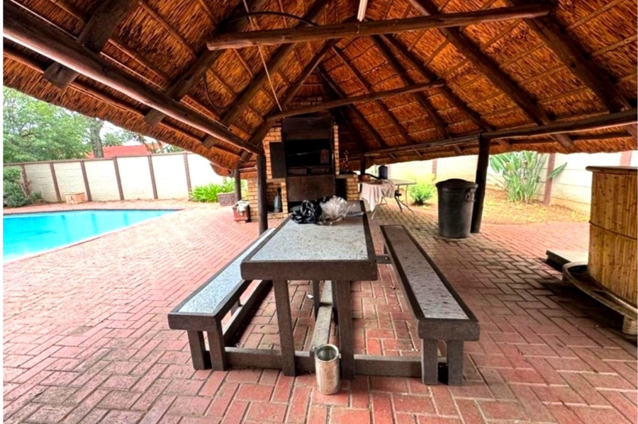 4 Bedroom Property for Sale in Vanderbijlpark SE 7 Gauteng