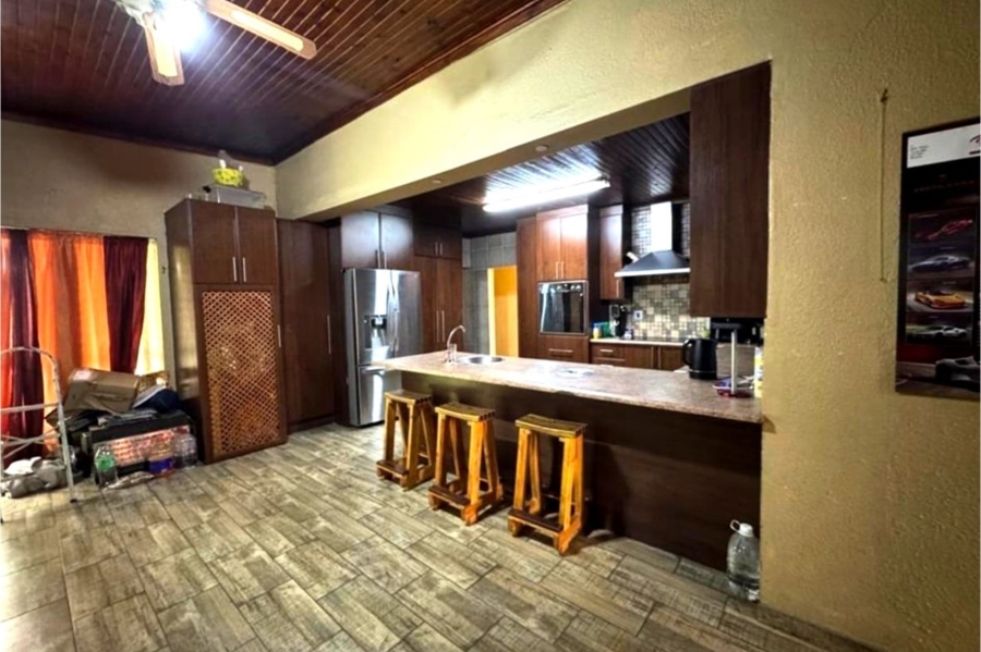 4 Bedroom Property for Sale in Vanderbijlpark SE 7 Gauteng