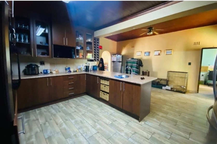 4 Bedroom Property for Sale in Vanderbijlpark SE 7 Gauteng