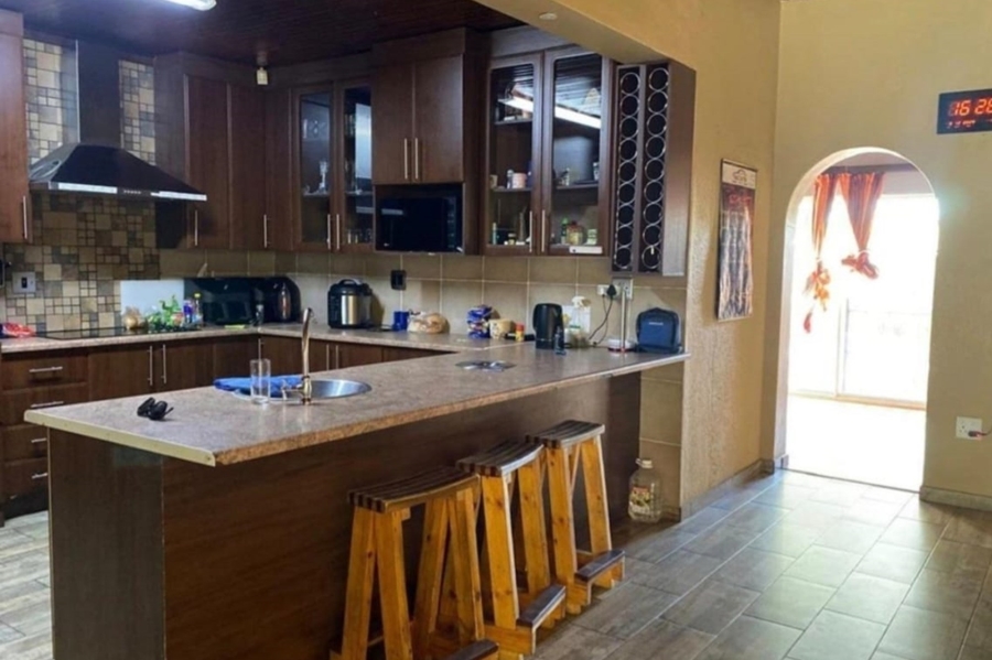 4 Bedroom Property for Sale in Vanderbijlpark SE 7 Gauteng