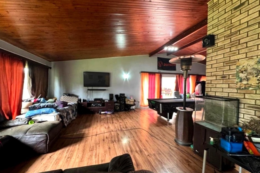 4 Bedroom Property for Sale in Vanderbijlpark SE 7 Gauteng