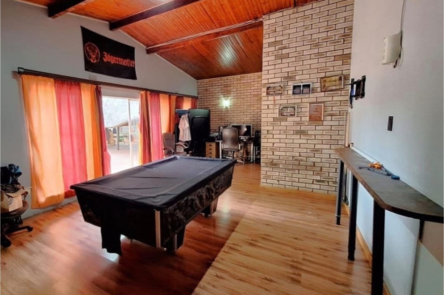 4 Bedroom Property for Sale in Vanderbijlpark SE 7 Gauteng